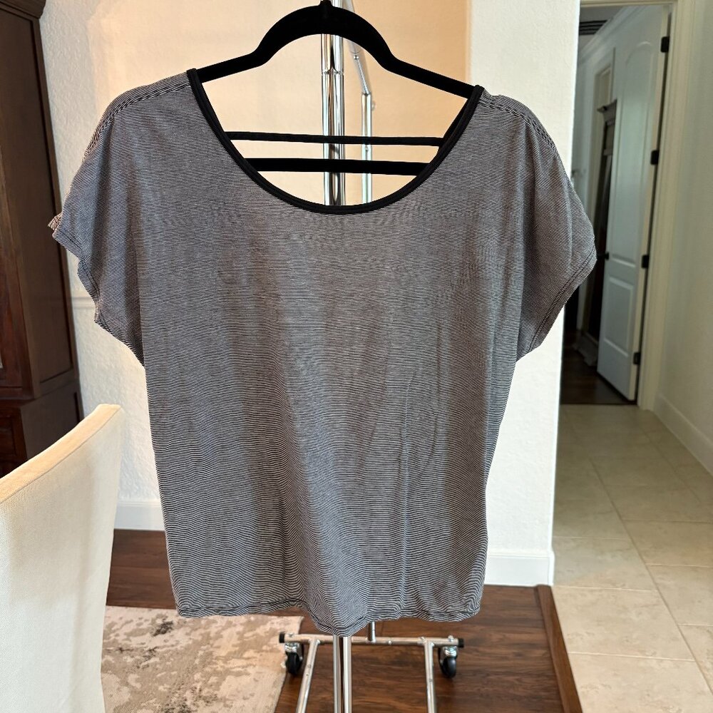 Lululemon Open Back Top